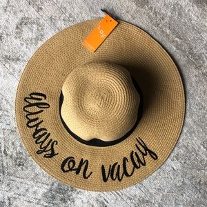 Floppy beach hat, always on vacay